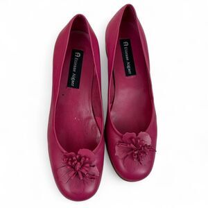 Vintage Etienne Aigner | Italian Hot Pink Leather Applique Courts | Size 7.5